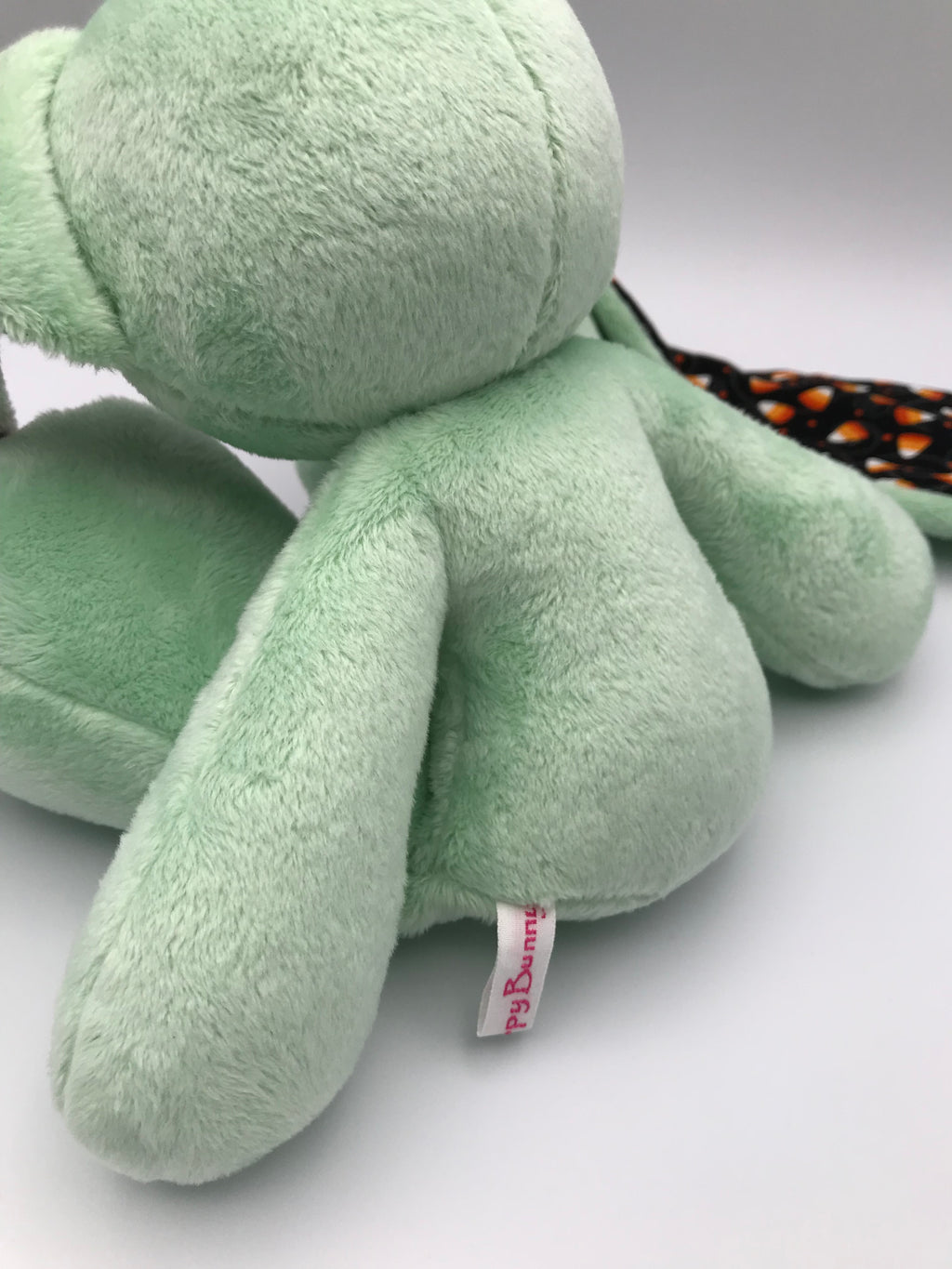 Small Pastel Green Cabbit Candy Corn