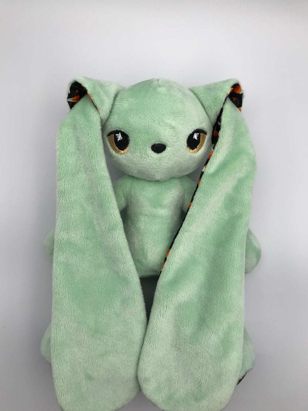 Small Pastel Green Cabbit Candy Corn
