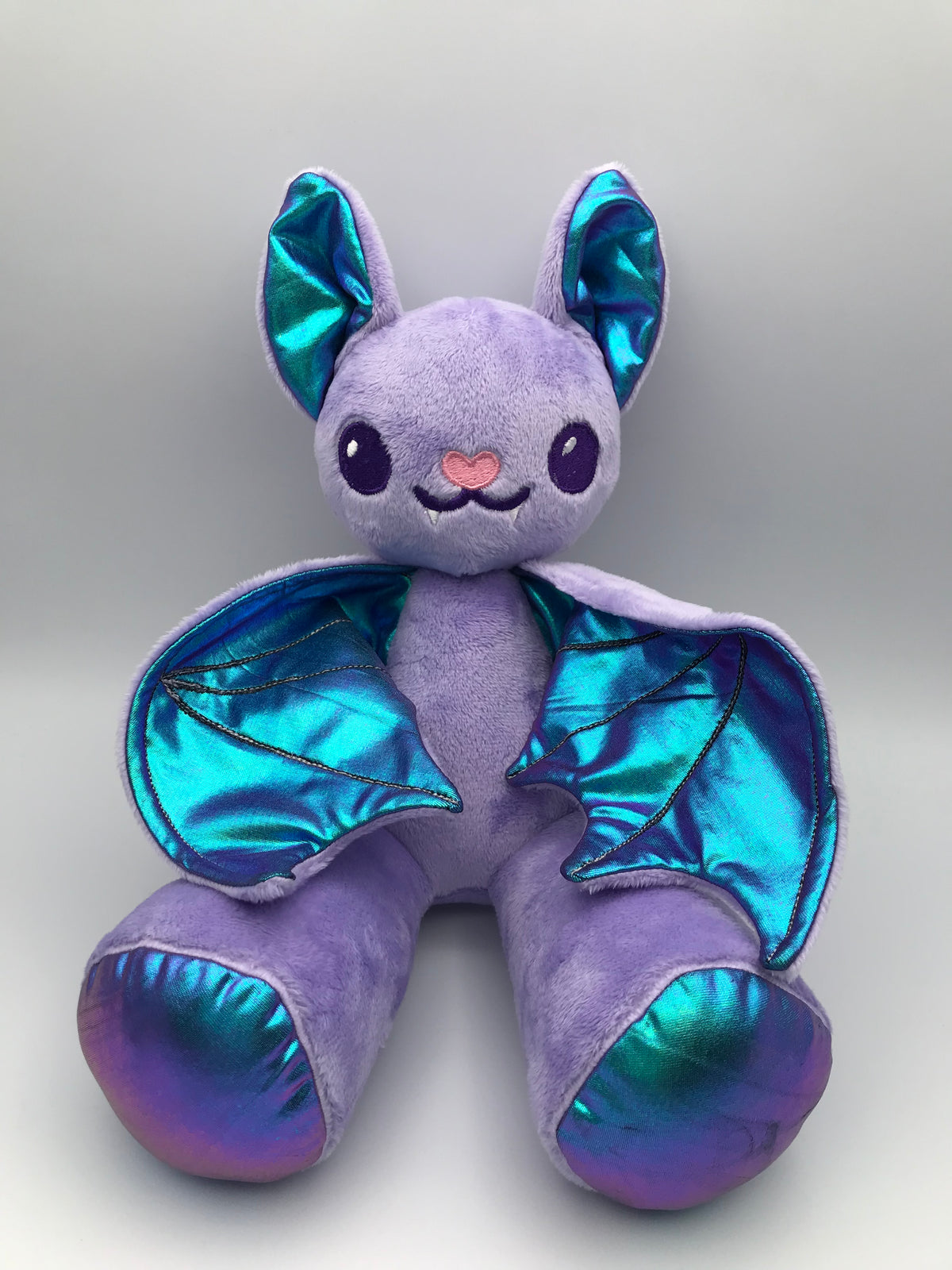 Small Purple Bat Pearl Blue