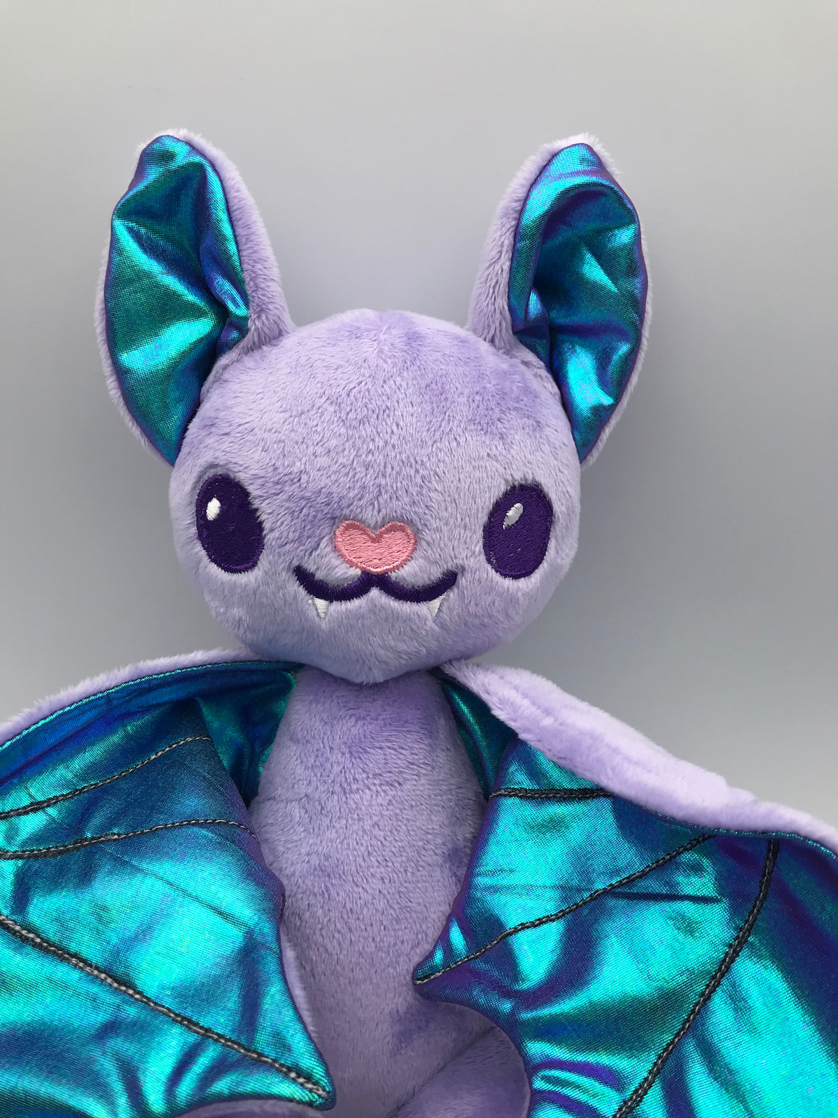 Small Purple Bat Pearl Blue