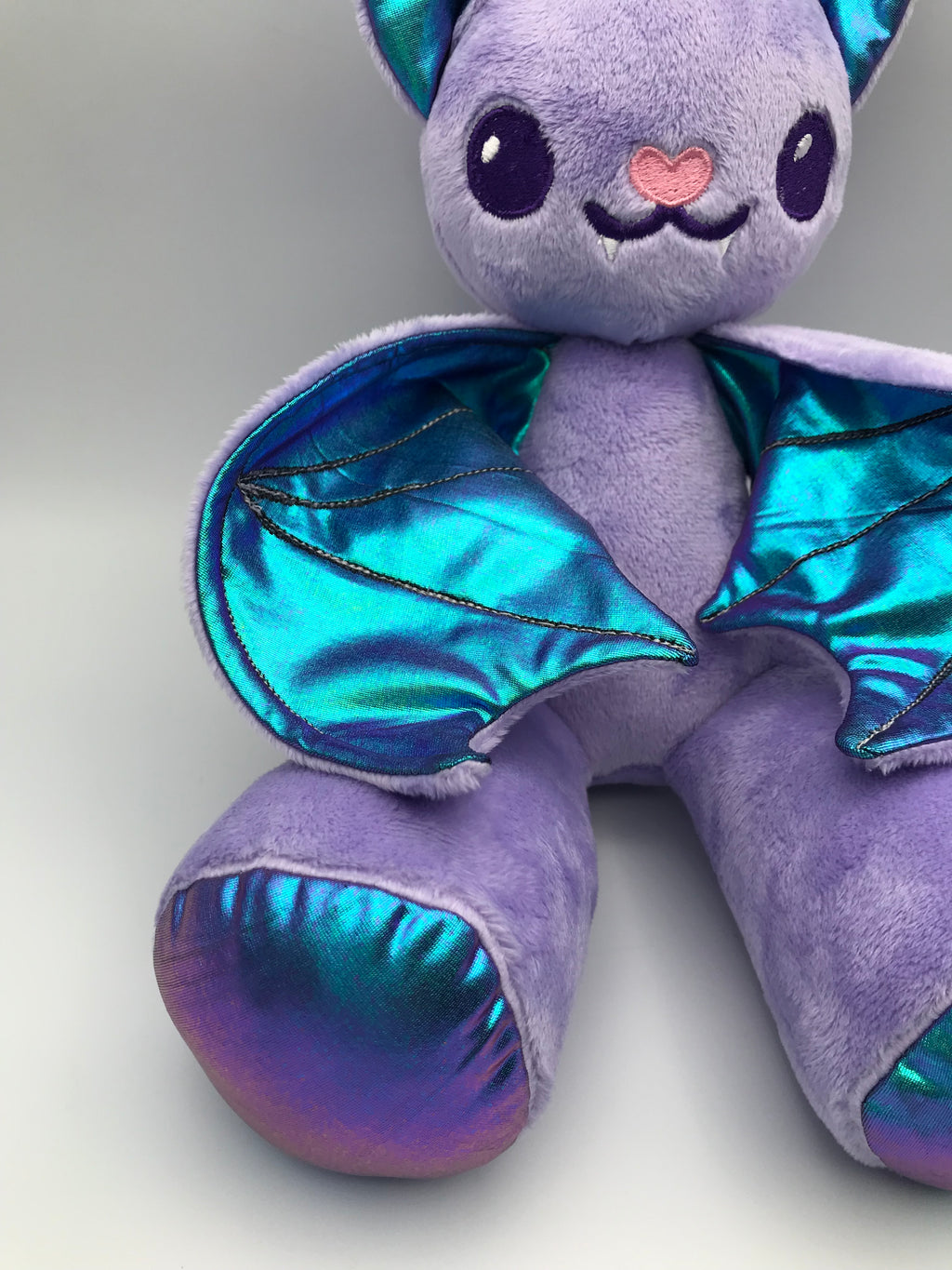 Small Purple Bat Pearl Blue